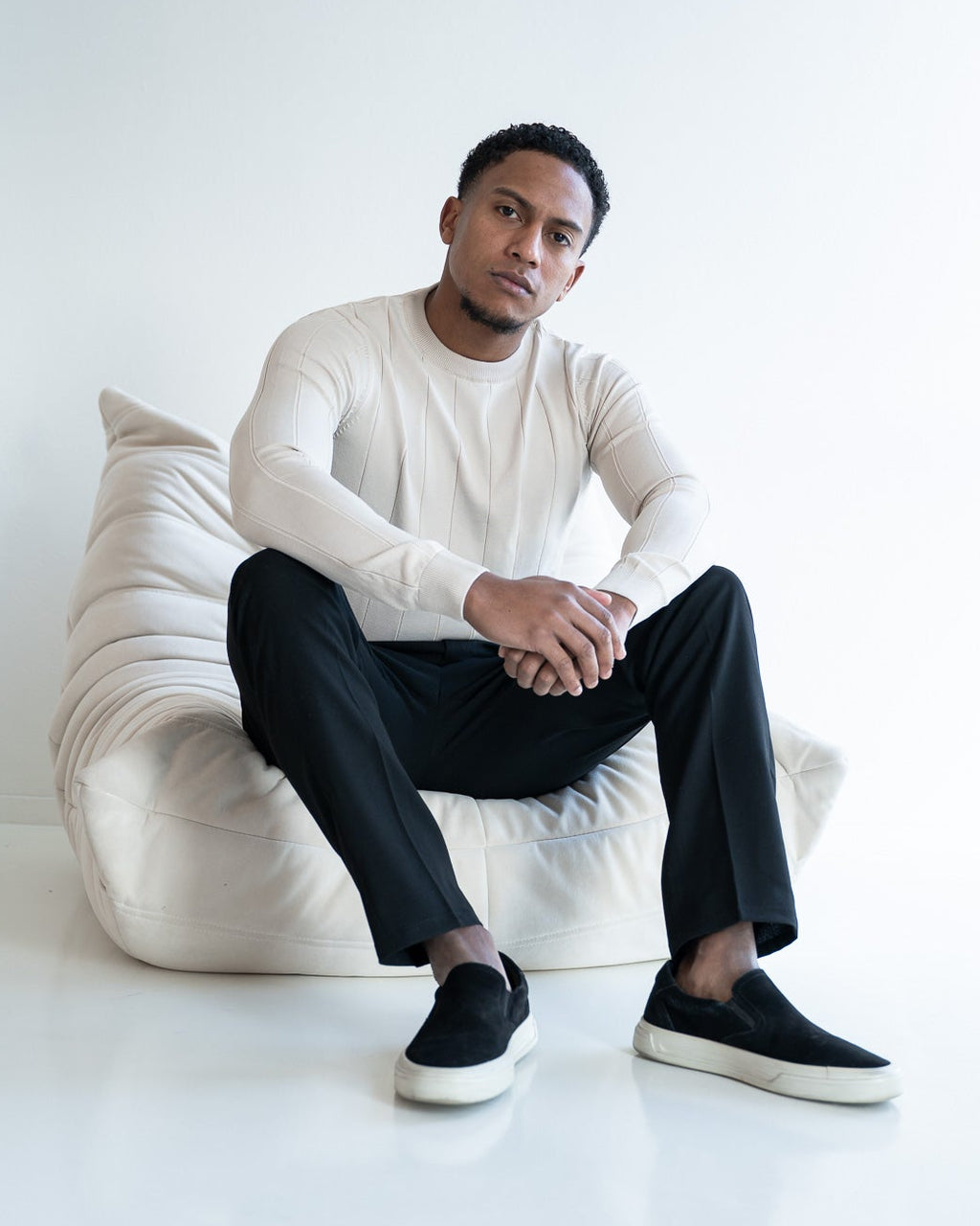 The Alexander Pullover - off white