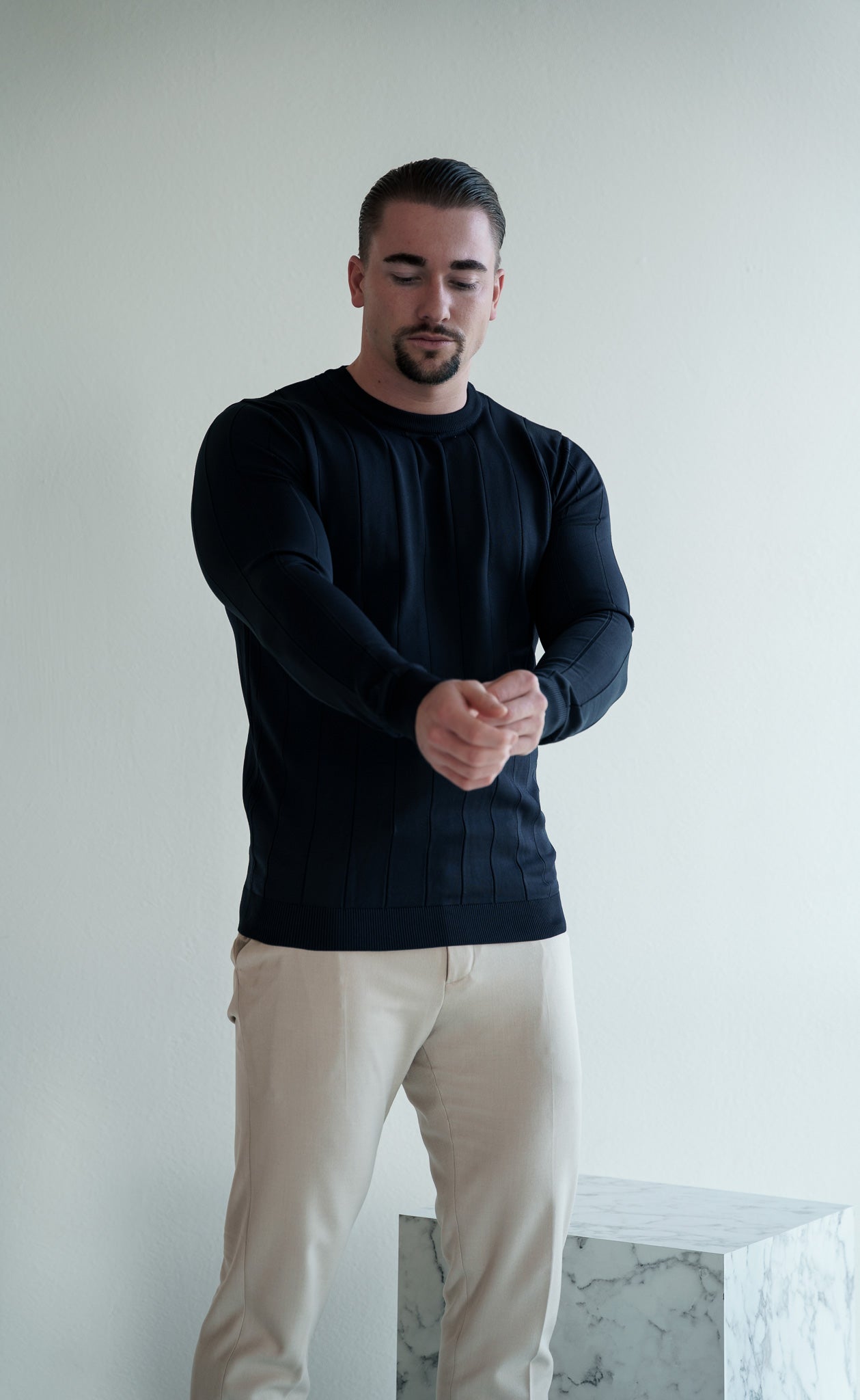 The Alexander Pullover - Midnight Ink
