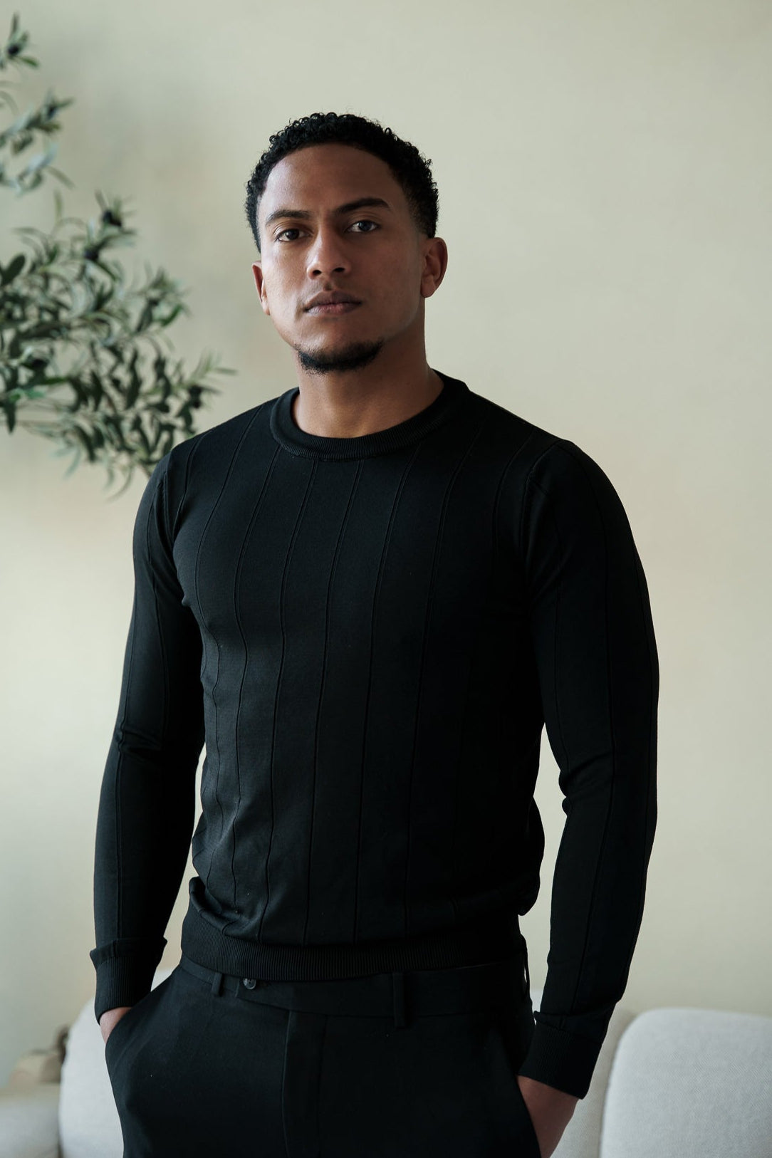 The Alexander Pullover - Deep Black