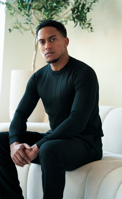 The Alexander Pullover - Deep Black
