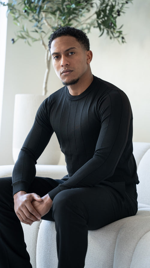 The Alexander Pullover - black