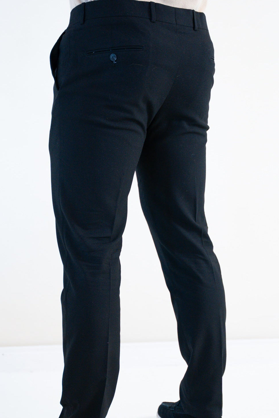El pantalón esencial - Negro medianoche